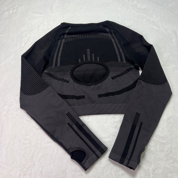 Gymshark Long Sleeved - Picture 6 of 6